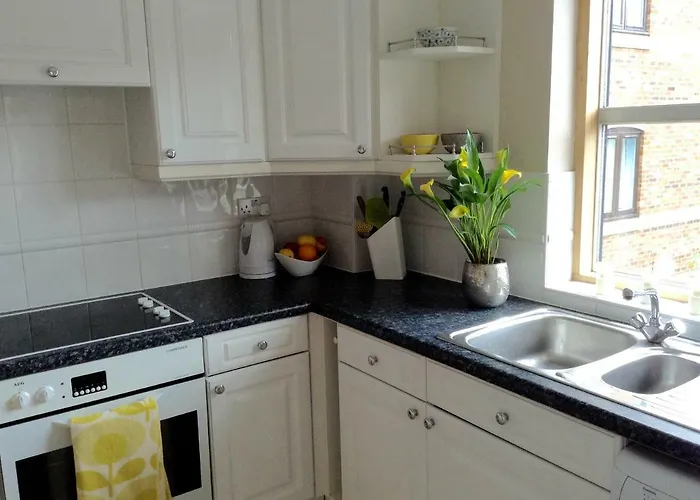 Lejlighed 12 Emperors Wharf