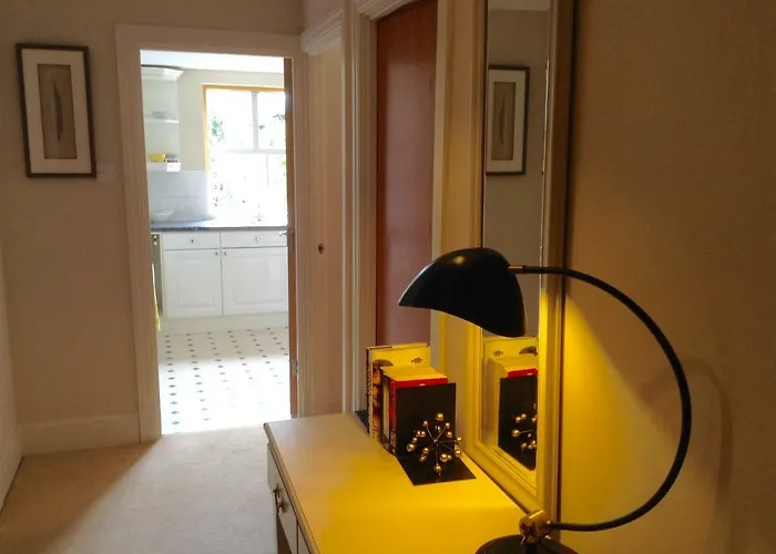 12 Emperors Wharf Lejlighed