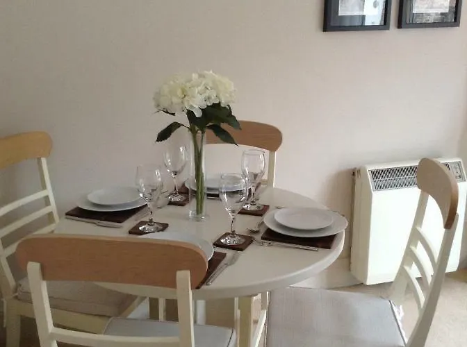 Lejlighed 12 Emperors Wharf